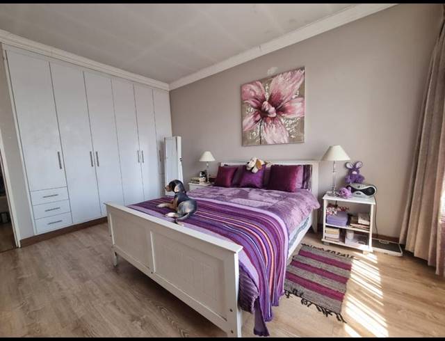 2 BEDROOM TOWNHOUSE FOR SALE IN NEW REDRUTH